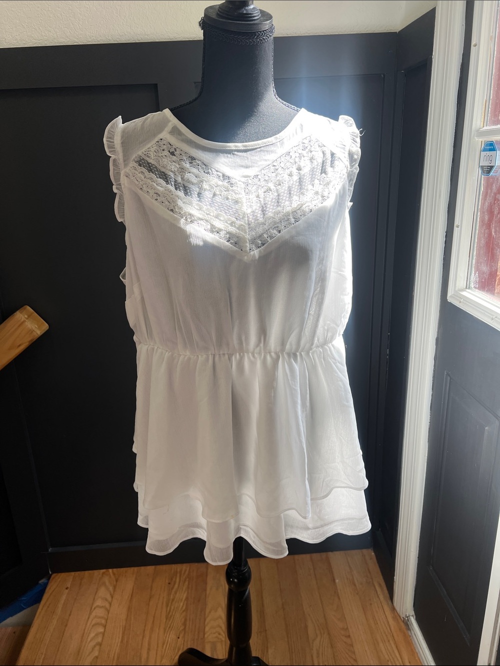 Women's White Lace Yoke Sleeveless Top